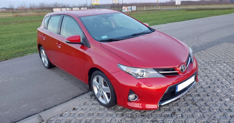 Toyota Auris cena 44699 przebieg: 129000, rok produkcji 2014 z Mielec małe 232